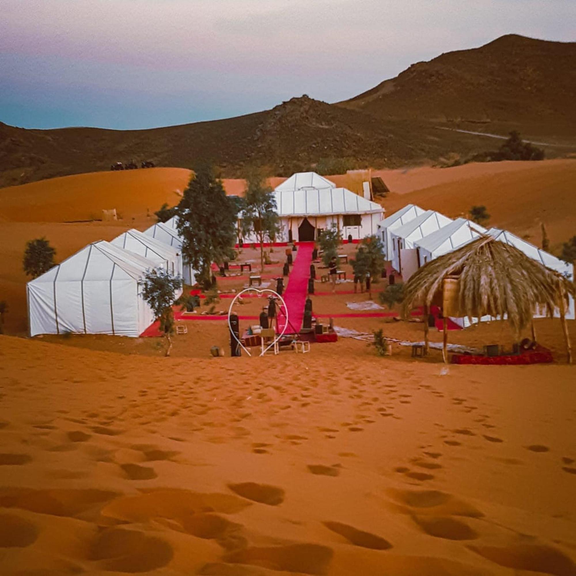 Zahra Luxury Desert Camp Luxe tent 5*